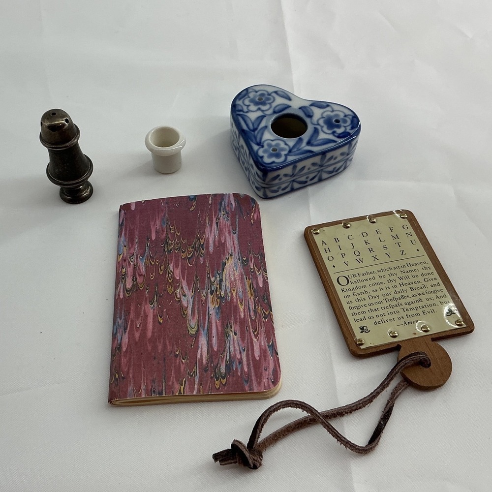 American Girl Felicity School Accessories Pleasant Company Inkwell Hornbook Book